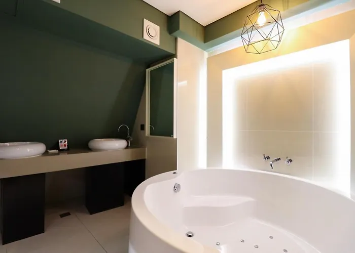 Hotel Shinchon Wol *