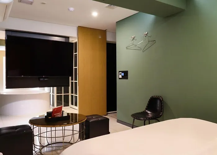 Hotel Shinchon Wol