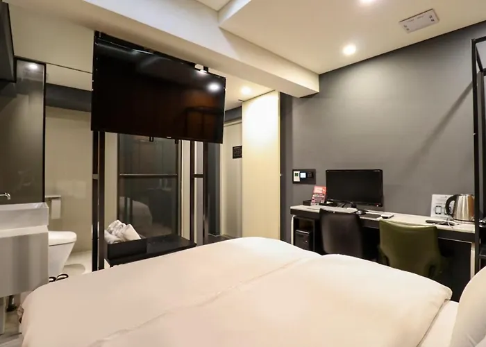 Hotel Shinchon Wol