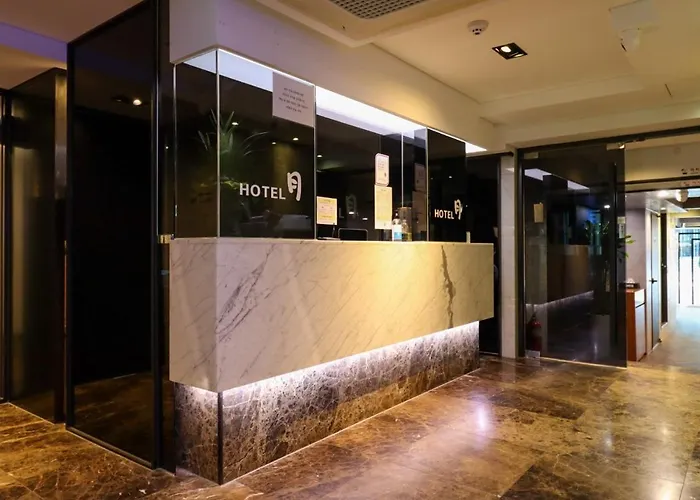 Shinchon Wol Hotel *