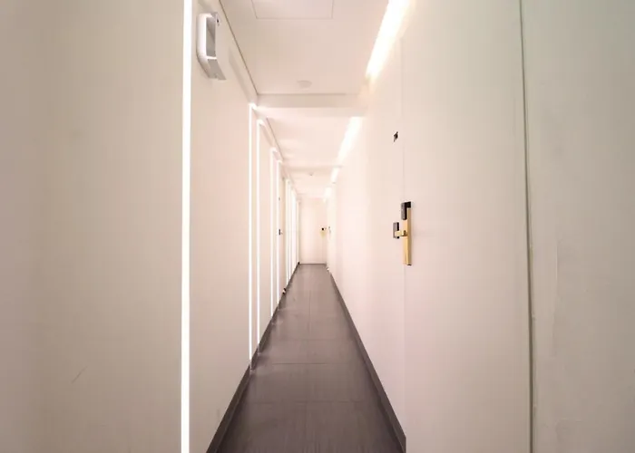 Shinchon Wol Hotel