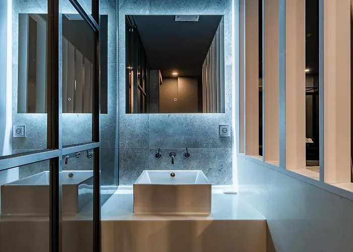 Hotel Shinchon Wol *
